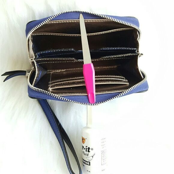 Stella & dot wristlet - Picture 2 of 4